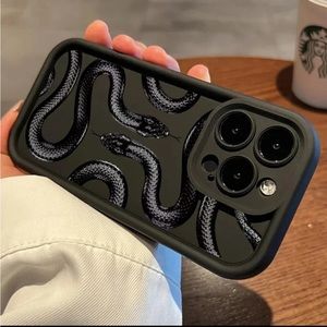 Brand New Black Color Doodle Snake Print Case for IPhone Cover For 14 Plus